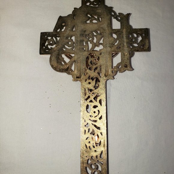 Vintage INRI IHS Gold Toned Filigree Crucifix Wall Mount Christian Decor - Picture 4 of 4